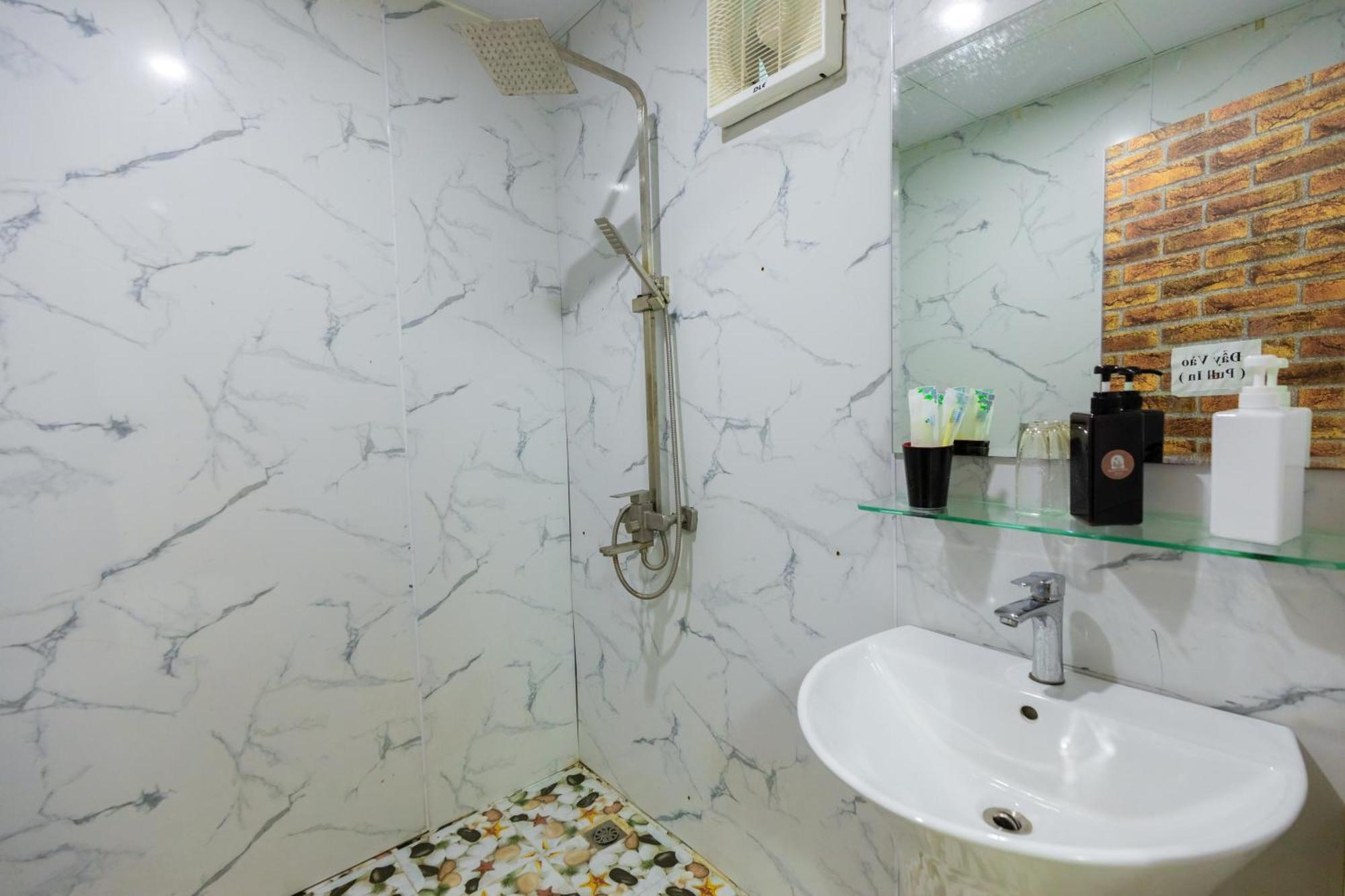 Dong Khe Sau Victor Charlie Hostel מראה חיצוני תמונה